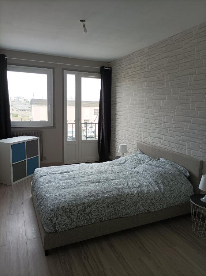 Joli Appartement Type 5 En Centre Ville Châteauroux Eksteriør billede