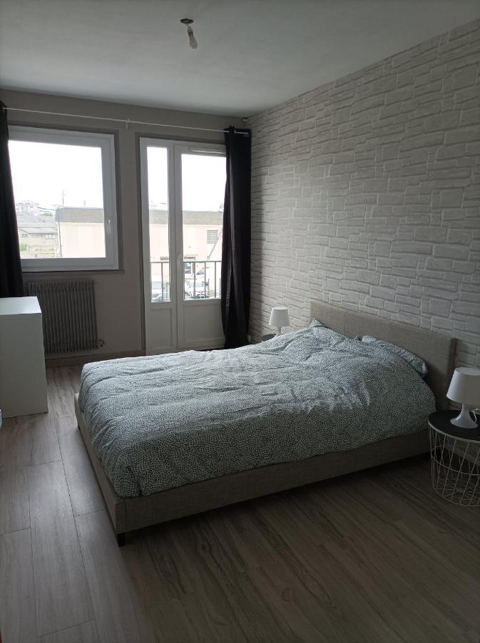 Joli Appartement Type 5 En Centre Ville Châteauroux Eksteriør billede