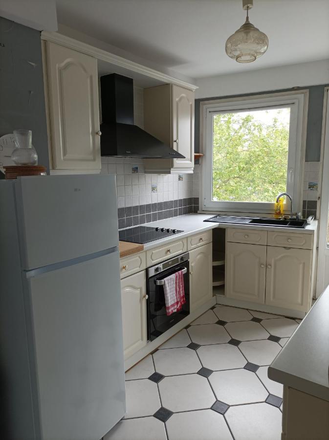 Joli Appartement Type 5 En Centre Ville Châteauroux Eksteriør billede